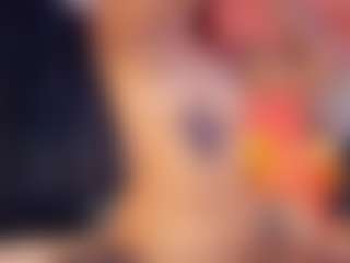 Show live cam dengan Hanna-Red - Red Hair di Camsoda