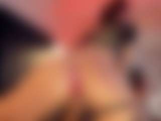 Hanna-Red's Live Sex Cam Show