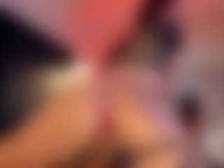 Hanna-Red's Live Sex Cam Show