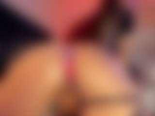 Hanna-Red's Live Sex Cam Show