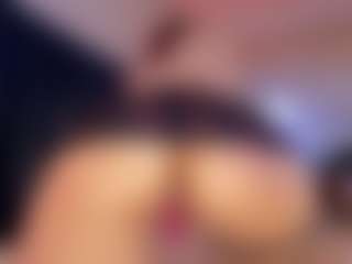 Hanna-Red's Live Sex Cam Show