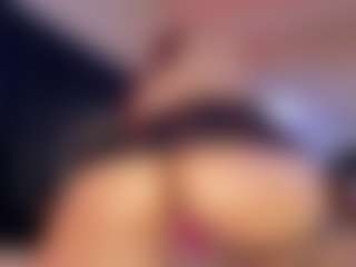 Hanna-Red's Live Sex Cam Show