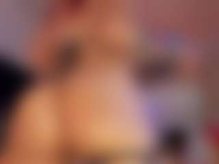 Live cam show with Hanna-Red - Tease Red Hair on livesuperchat.net
