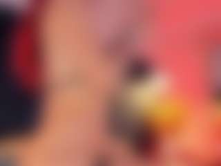 Live cam show with Hanna-Red - College on AdultVida.com