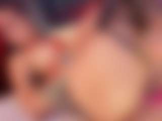 Hanna-Red's Live Sex Cam Show