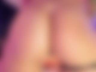Hanna-Red's Live Sex Cam Show