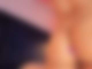 Hanna-Red's Live Sex Cam Show