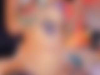 Hanna-Red's Live Sex Cam Show