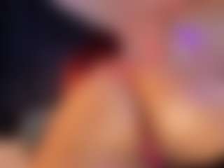 Hanna-Red's Live Sex Cam Show