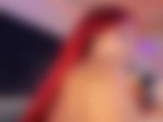 Live cam show with Hanna-Red - Small Tits on liverealitysex.com