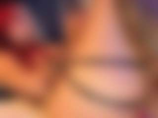 Live cam show with Hanna-Red - Athletic on Gym Cam Girls