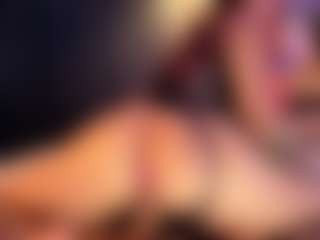 Hanna-Red's Live Sex Cam Show