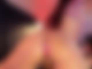 Hanna-Red's Live Sex Cam Show