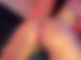 Hanna-Red's Live Sex Cam Show