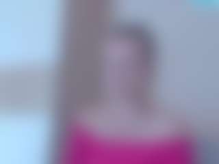 Live cam show with Servallinya - Big Ass MILF on Streamer API
