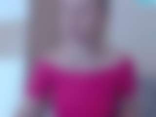 Live cam show with Servallinya - Small on Milfs Live
