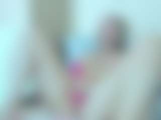 Live cam show with Servallinya - HD MILF on Gym Cam Girls