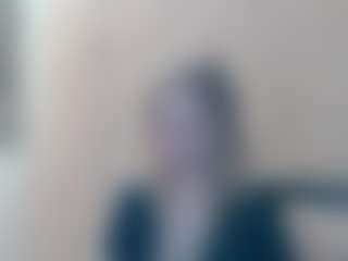 Live cam show with Servallinya - Strip Mature on livesuperchat.net