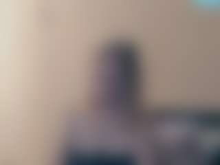 Servallinya MILF webcam performer live streaming