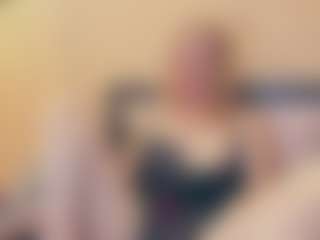 Live cam show with Servallinya - Lovense MILF on UwU Esports