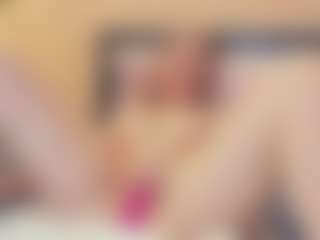 Live cam show with Servallinya - Spank on TastyBlacksLive