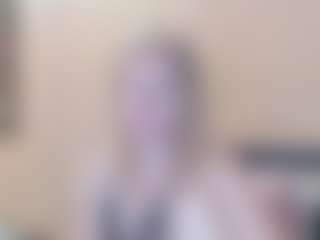Live cam show with Servallinya - Lush MILF on Camsoda