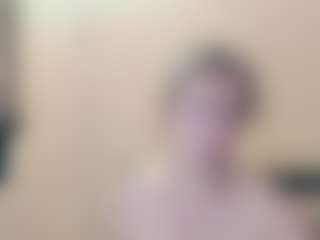 Live cam show with Servallinya - Lovense Middle Aged on Camsoda