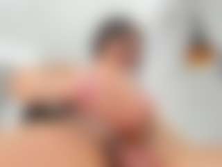 Live cam show with sophiiebigass - White on Camsoda