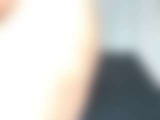 Live cam show with Sweetsmoon - Athletic on madthumbs