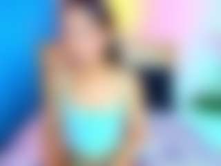 Live cam show with kinkysweett - Bikini on Dolls Live