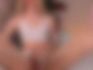 Live cam show with mintlackey - Bedroom on thefappeningchat.com