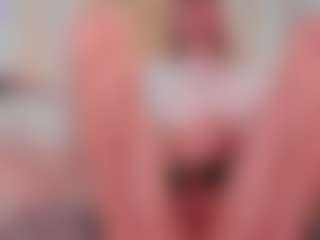 Live cam show with mintlackey - Bedroom on Camsoda