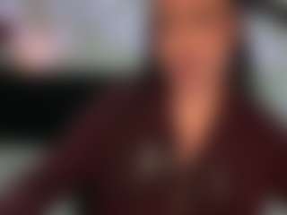 Live cam show with Ruby James - Strip Curvy on Soda Cam