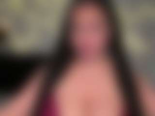 Live cam show with Ruby James - Flirt MILF on friskycurves.com