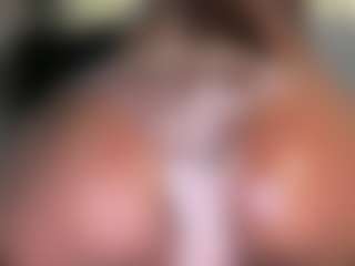 Live cam show with Ruby James - Flirt MILF on Cam Slut