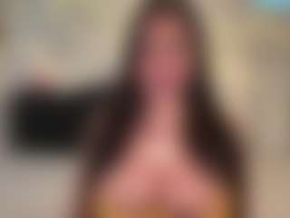 Live cam show with Ruby James - Latina Toys on Camsoda