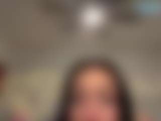 Live cam show with Ruby James - Blowjob on intimatelivegirls.com