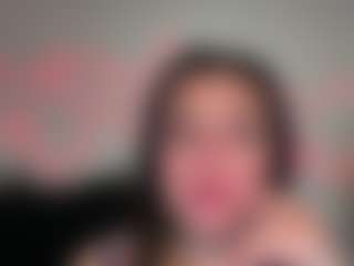 Live cam show with Ruby James - Innocent on dropp.cam