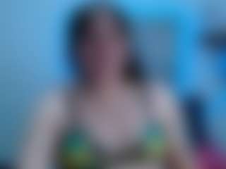 Live cam show with AnyelaBubble - Blonde Hair on xDating
