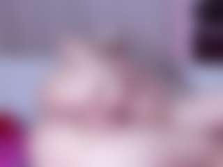 Live cam show with emilyhick - Glasses on TastyBlacksLive