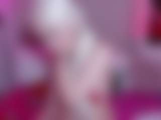 Live cam show with emilyhick - Massage on Camsoda