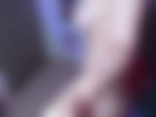 Live cam show with emilyhick - Curvy on livesuperchat.net