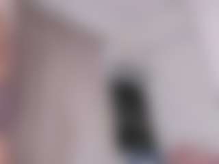Live cam show with emilyhick - Deepthroat on AdultVida.com