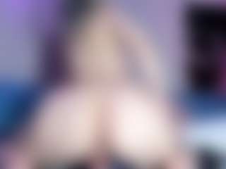 Live-Cam-Show mit emilyhick - Lush Curvy auf Camsoda