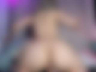 emilyhick's Live Sex Cam Show