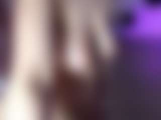 emilyhick's Live Sex Cam Show