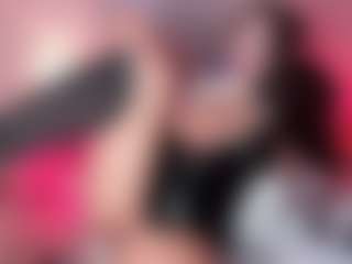 Live cam show with Megan - Anal Teen (18+) on Camsoda