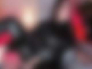 Live cam show with Megan - Public on googirlz