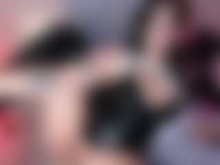 Live cam show with Megan - Deepthroat on Dolls Live
