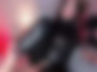 Live cam show with Megan - Squirt on Pornisteam.com